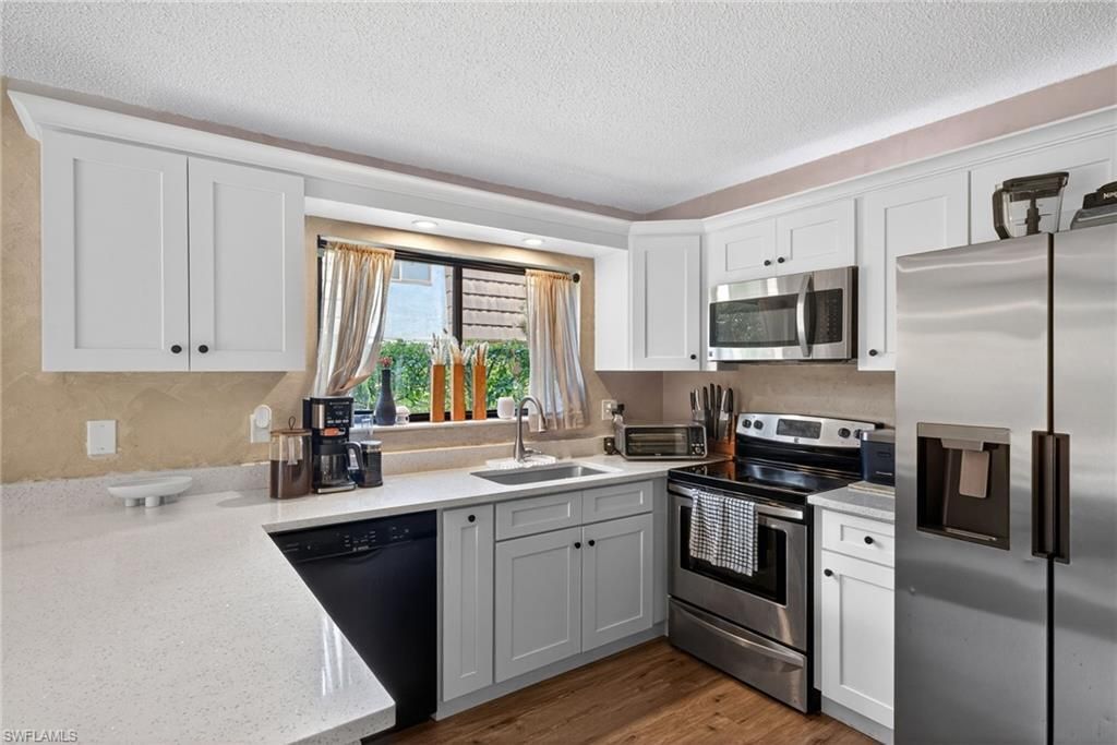 1466 Park Shore Cir , Unit 3, Fort Myers, FL 33901 Photo