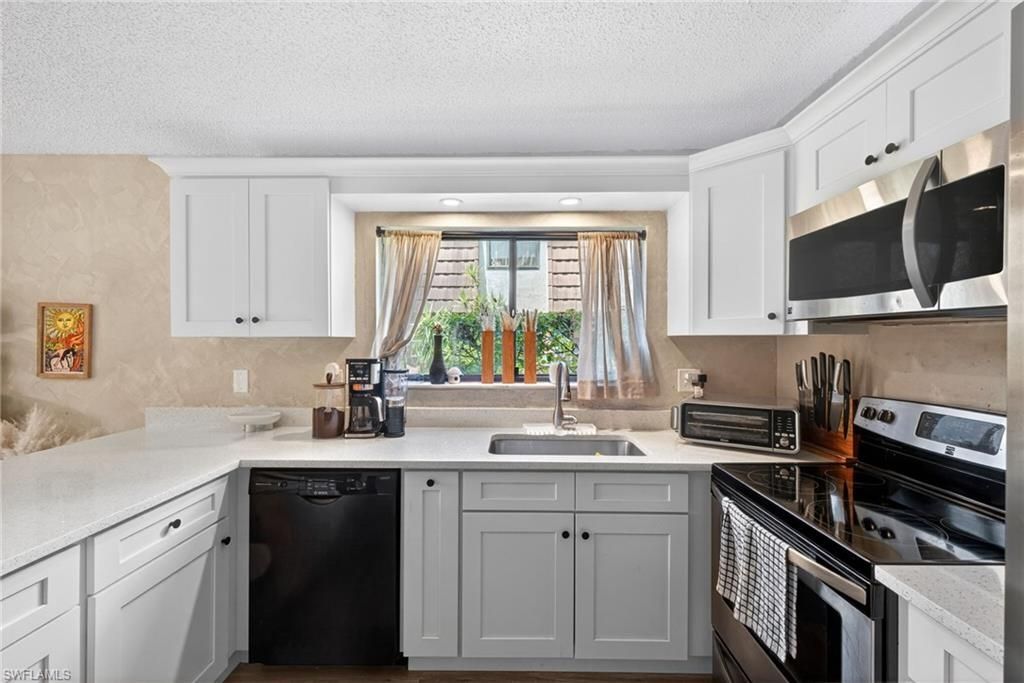 1466 Park Shore Cir , Unit 3, Fort Myers, FL 33901 Photo