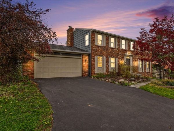 51 Selborne Chase, Fairport, NY 14450