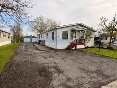 1009 Ridgewood, Lockport, NY 14095