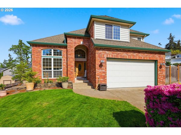 705 S 68TH PL, Springfield, OR 97478