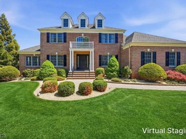 3 Kimble Ct, Hillsborough, NJ 08844
