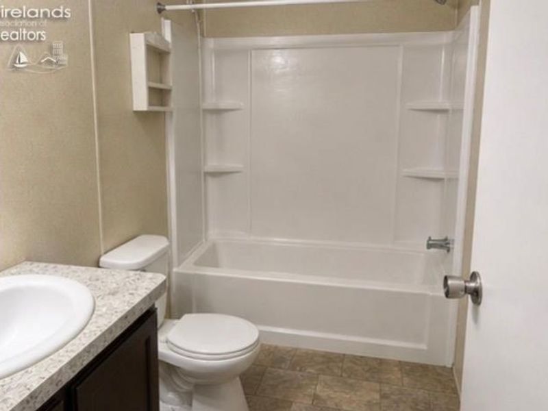 203 Midvale Avenue, Unit 1, Clyde, OH 43410 Photo 10
