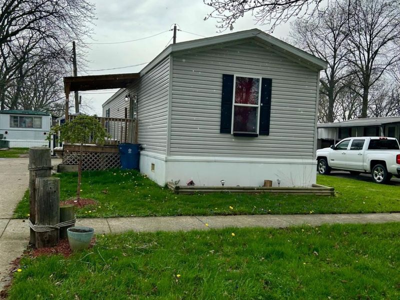 203 Midvale Avenue, Unit 1, Clyde, OH 43410 Photo 3