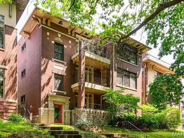 5345 Pershing , St Louis, MO 63112