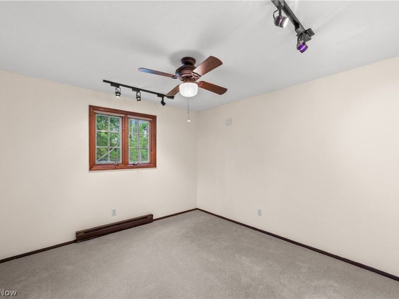 176 Pinewood Drive, Elyria, OH 44035 Photo 25
