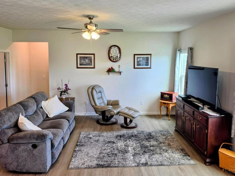 2360 Streamside Drive, Batavia, OH 45103 Photo 4