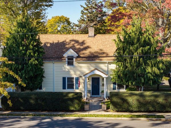 Westbury, NY 11590