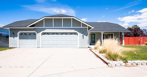 1284 Kyndal Way, Gardnerville, NV 89460 Photo
