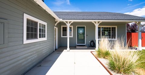 1284 Kyndal Way, Gardnerville, NV 89460 Photo