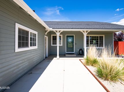1284 Kyndal Way, Gardnerville, NV 89460 Photo