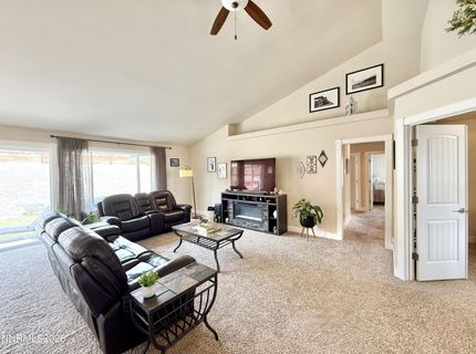 636 Husker Street, Winnemucca, NV 89445 Photo