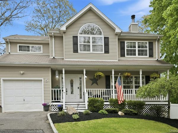 5 Shelter Drive , Sound Beach, NY 11789