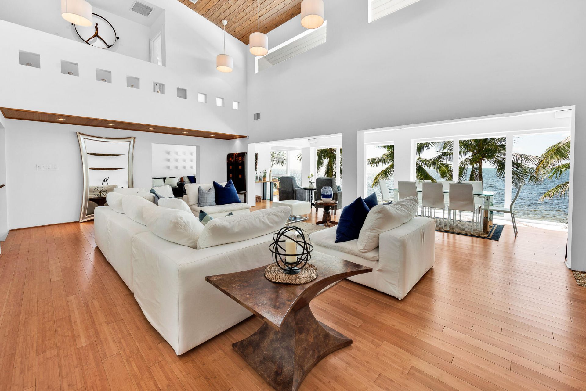 60 Ocean Front Drive, Key Largo, FL 33037 Photo