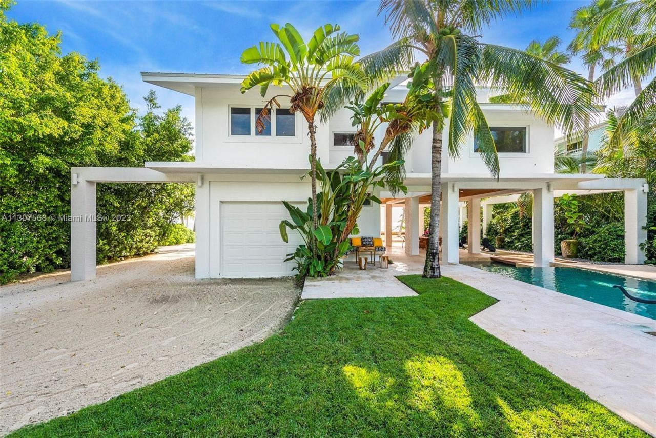 60 Ocean Front Drive, Key Largo, FL 33037 Photo