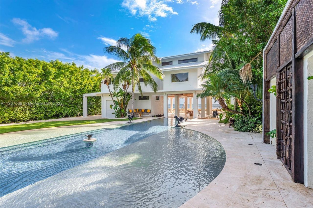 60 Ocean Front Drive, Key Largo, FL 33037 Photo