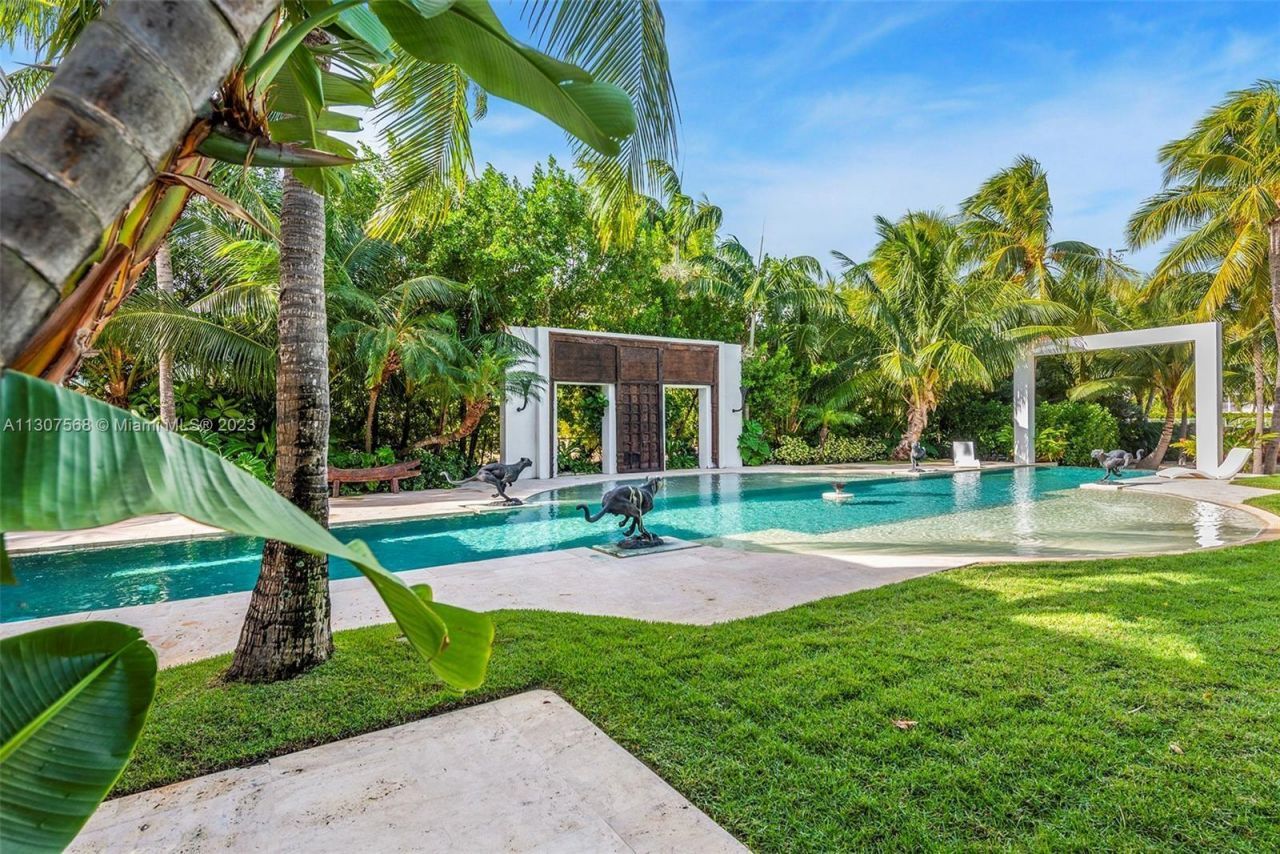 60 Ocean Front Drive, Key Largo, FL 33037 Photo
