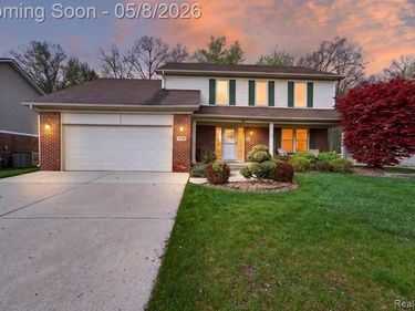 21746 Hildebrandt Drive, Brownstown Twp, MI 48134