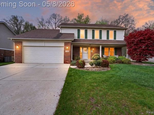 21746 Hildebrandt Drive, Brownstown Twp, MI 48134