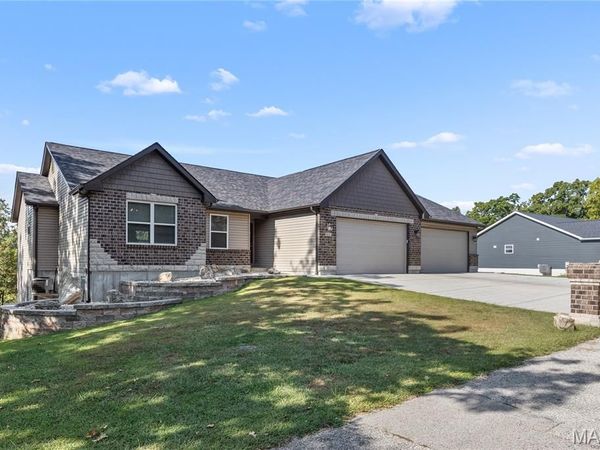 9841 Ridgecrest Drive, Hillsboro, MO 63050