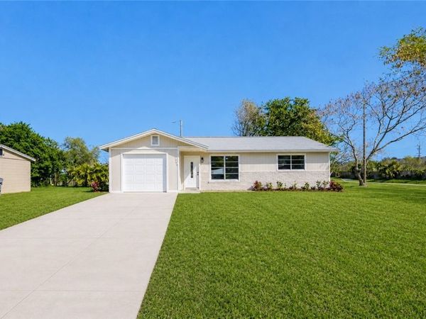 1310 4th Avenue , Vero Beach, FL 32960