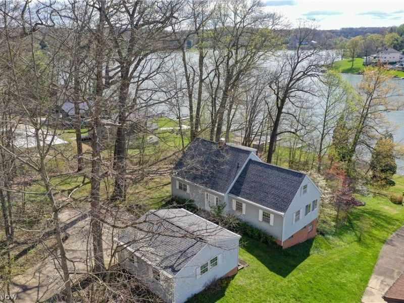 156 W Mohawk Drive, Malvern, OH 44644 Photo 12