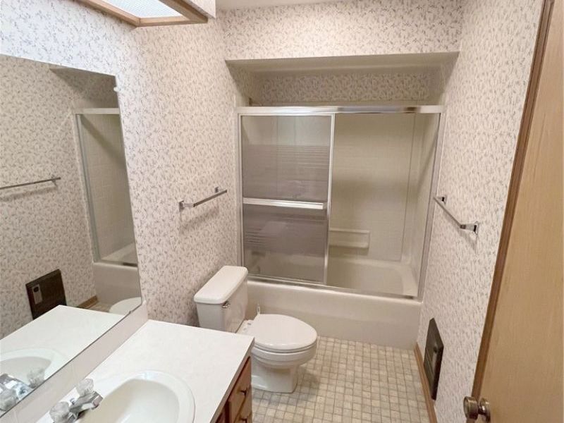 156 W Mohawk Drive, Malvern, OH 44644 Photo 26