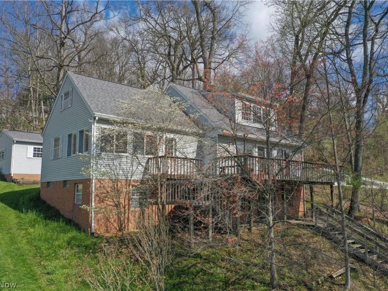 156 W Mohawk Drive, Malvern, OH 44644 Photo 4