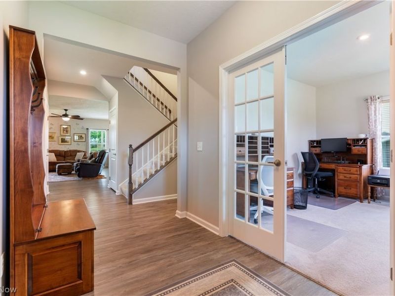 5810 Quarry Lake Drive SE, East Canton, OH 44730 Photo 3