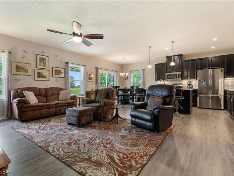 5810 Quarry Lake Drive SE, East Canton, OH 44730 Photo 9