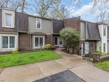 6919 W Fitzwater Road, Unit 17, Brecksville, OH 44141