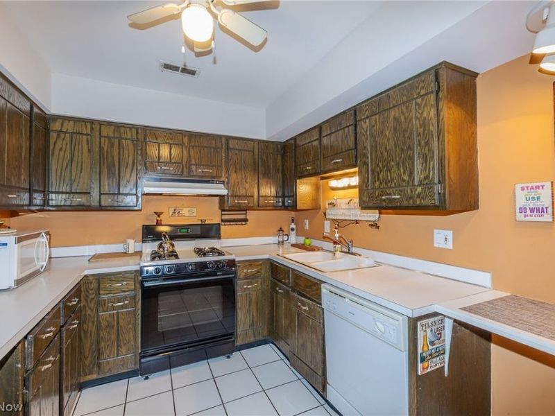 6919 W Fitzwater Road, Unit 17, Brecksville, OH 44141 Photo 11