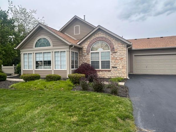 855 Lambton Circle W, Lancaster, OH 43130