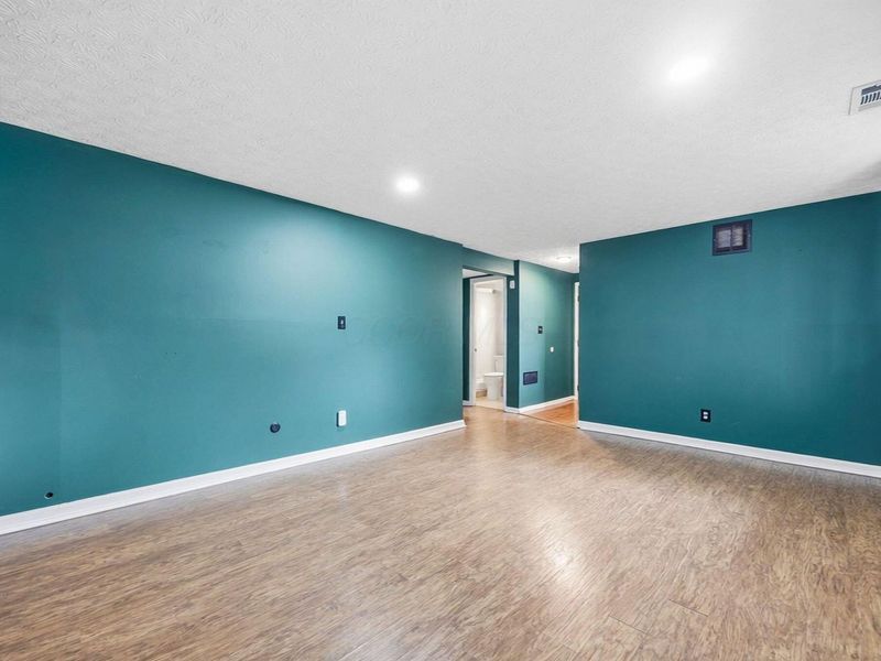 721 Mistletoe Street, Columbus, OH 43230 Photo 25