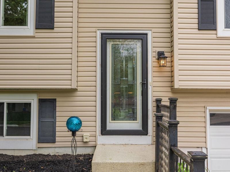721 Mistletoe Street, Columbus, OH 43230 Photo 4