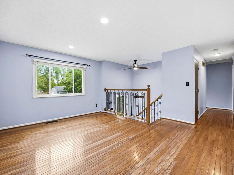 721 Mistletoe Street, Columbus, OH 43230 Photo 7