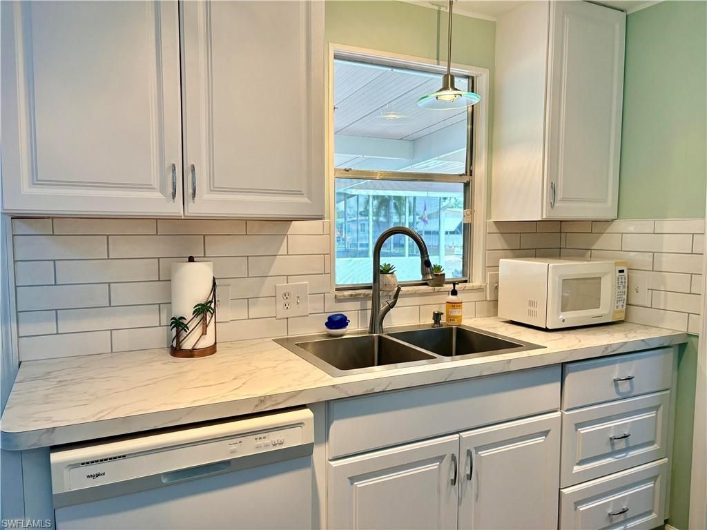 2785 Wedgewood Dr, North Fort Myers, FL 33917 Photo