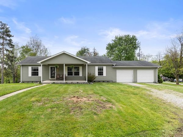206 Sherrard Dr, Wheeling, WV 26003