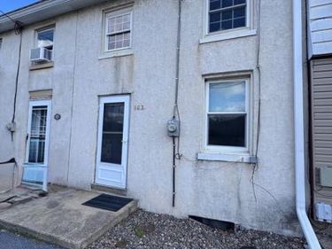 103 SPRING GARDEN STREET, LEESPORT, PA 19533