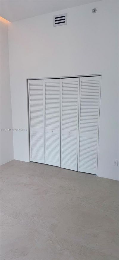 335 S Biscayne Blvd, Unit UPH-01, Miami, FL 33131 Photo