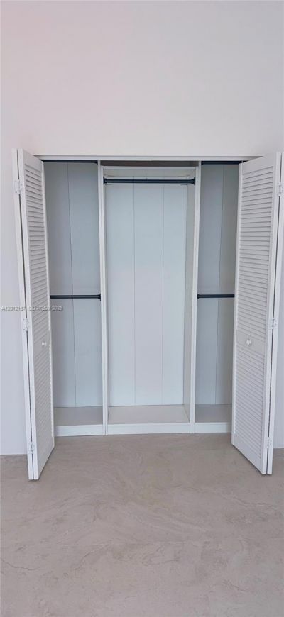 335 S Biscayne Blvd, Unit UPH-01, Miami, FL 33131 Photo