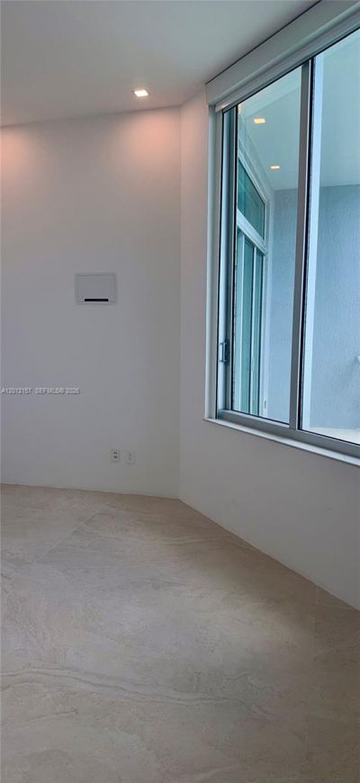 335 S Biscayne Blvd, Unit UPH-01, Miami, FL 33131 Photo