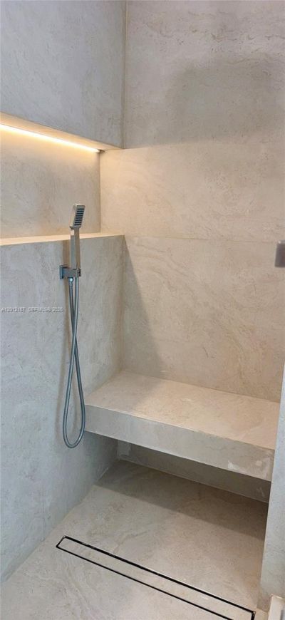 335 S Biscayne Blvd, Unit UPH-01, Miami, FL 33131 Photo