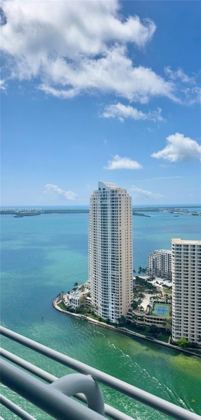 335 S Biscayne Blvd, Unit UPH-01, Miami, FL 33131 Photo