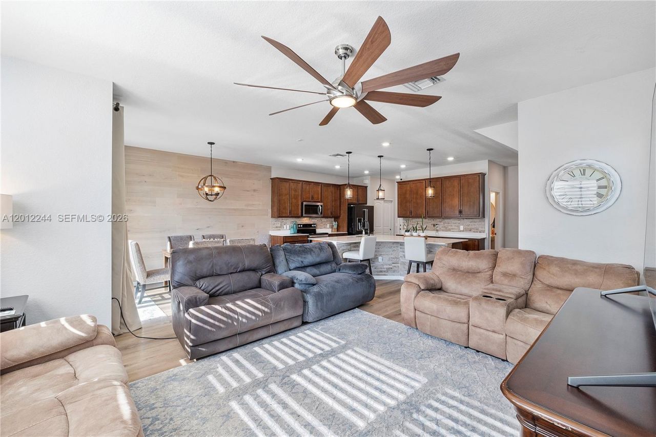 4844 San Fratello Cir , Lake Worth, FL 33467 Photo
