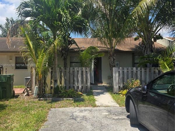 1630 Sandpiper Blvd , Homestead, FL 33035