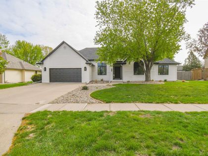 6915 W Westminster Dr Sioux Falls, SD 57106