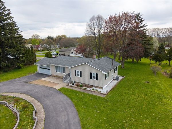 1144 Lochland Road, Geneva, NY 14456