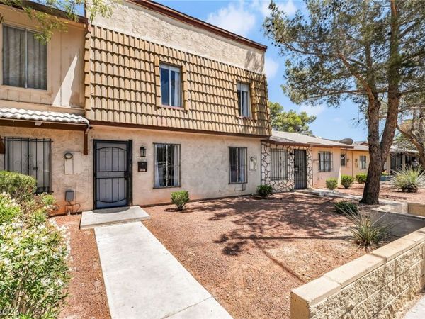 3934 Palos Verdes Street , Las Vegas, NV 89119