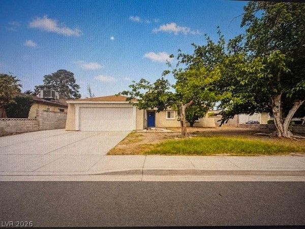 5279 Reeder Circle , Las Vegas, NV 89119